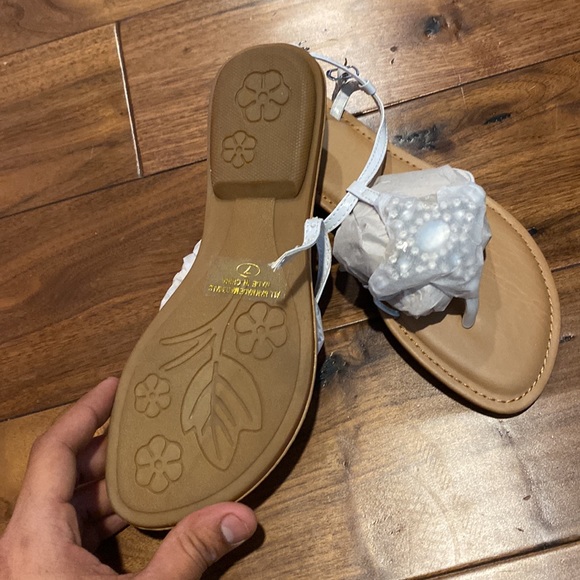 Shoes - Picture 2 of 2